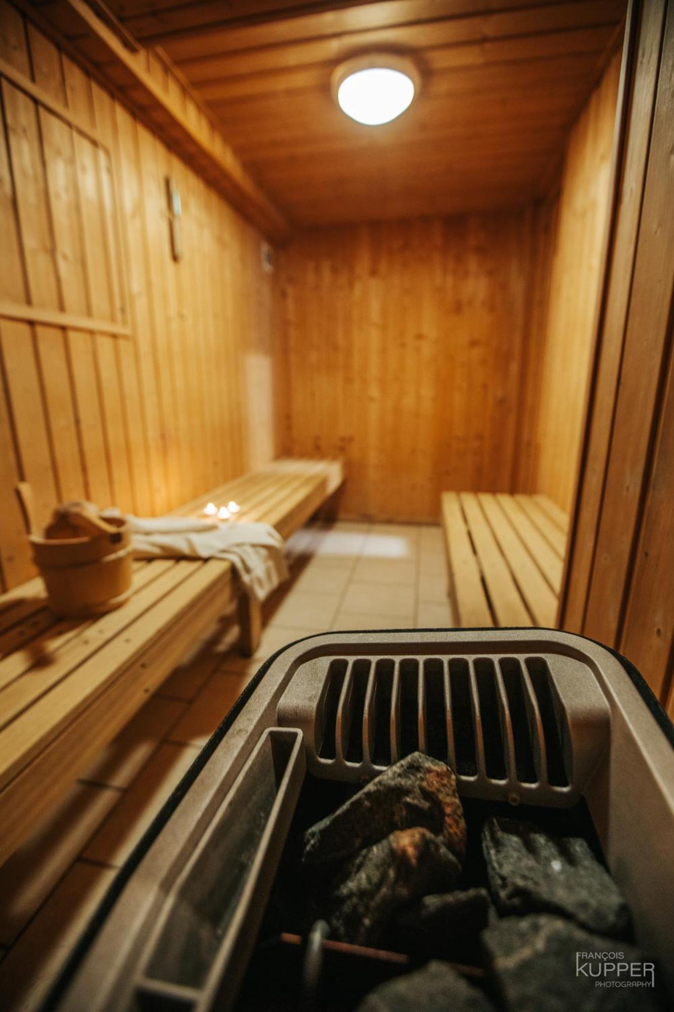 Le Noir Flohay 30 Pers - Malmedy, Vue, Wellness Villa ภายนอก รูปภาพ